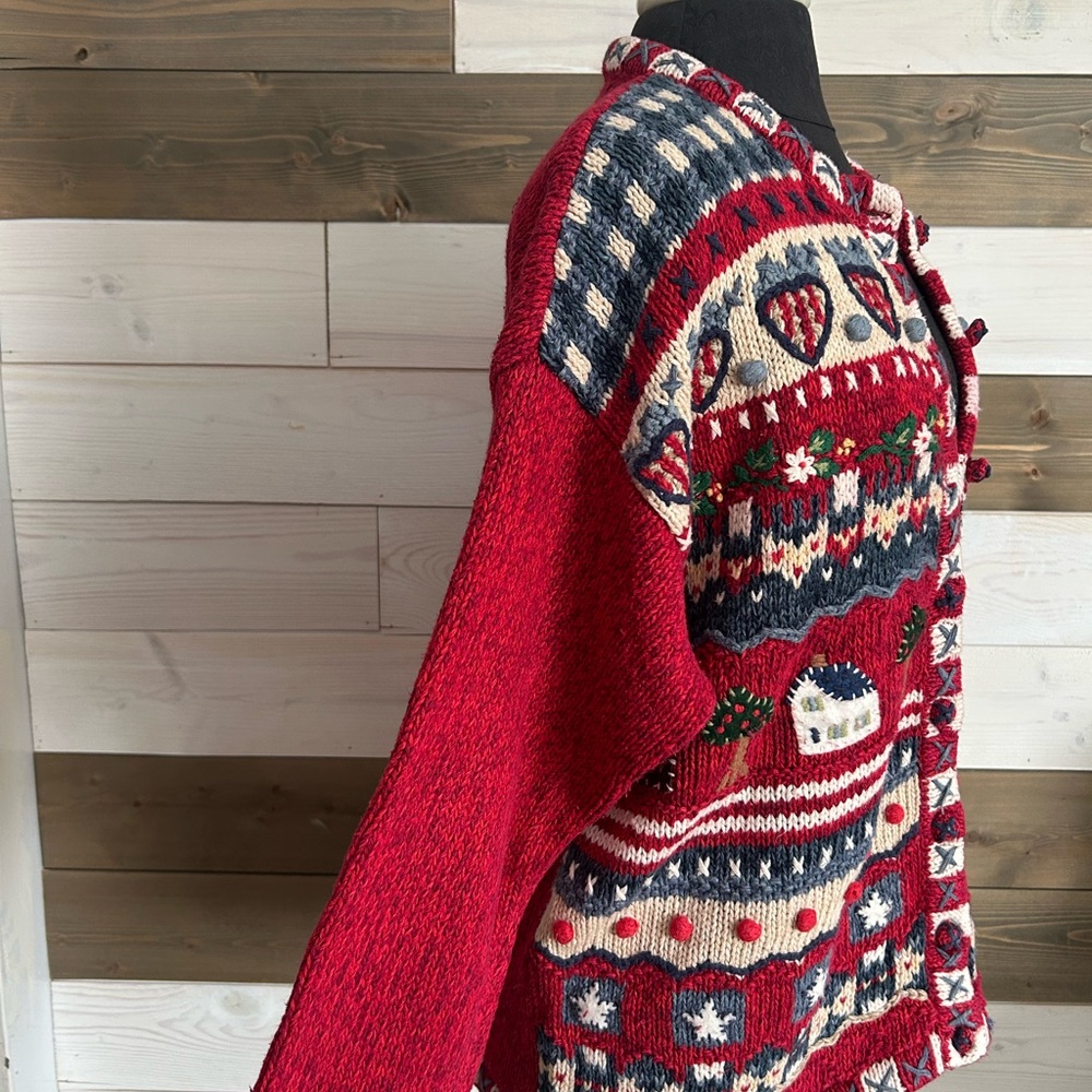 Heirloom Collectibles ⚜️ Red Cottage Themed Woven Vintage Cardigan Sweater - Picture 5 of 8